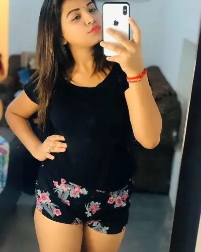 Mauranipur Escorts